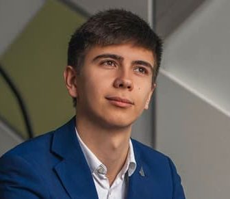 Артем Дикушин